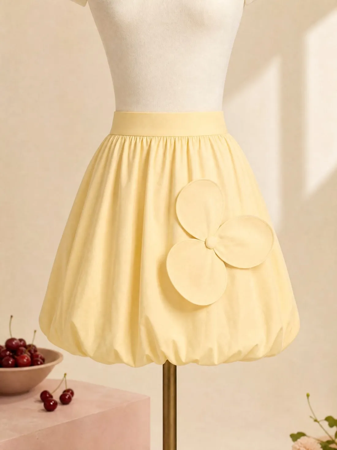 Offset Bloom Bubble Skirt — Detail