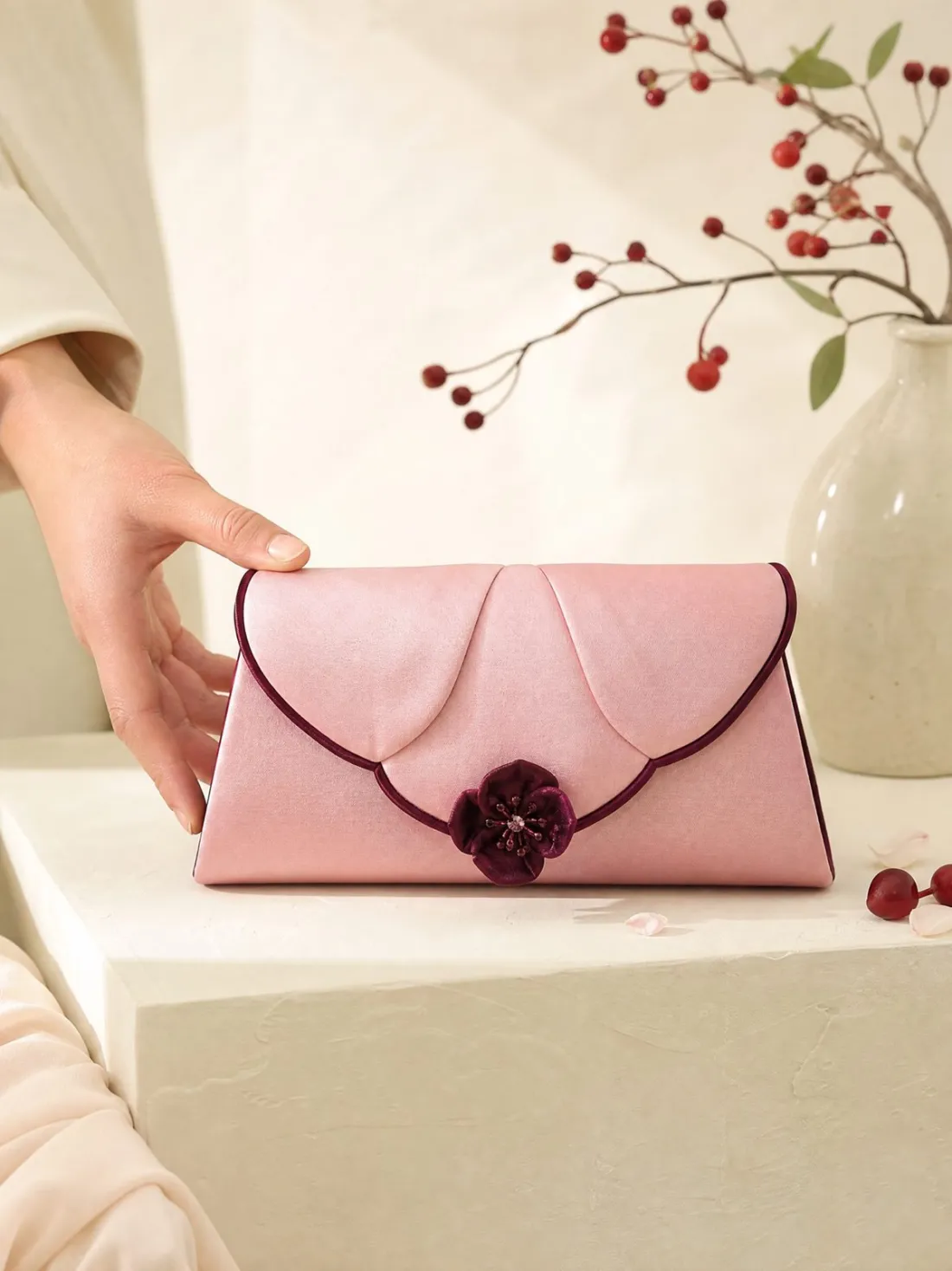 Petal Clasp Envelope Bag — Front